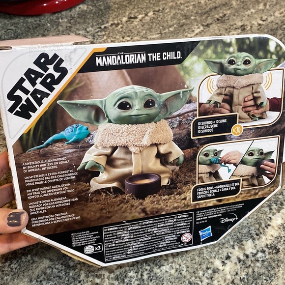 Star Wars The Mandalorian The Child by Hasbro Talking Plush​ - Picture 5 of 12